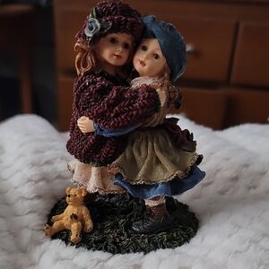 Boyds Bears "Yesterday's Child" figurine titled "Charlotte and Emily, Friendship